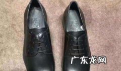 皮鞋下雨天穿着注意事项图片 皮鞋下雨天穿着注意事项