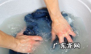 黑色中性笔的清洗妙招 染上很久中性笔油怎么能洗掉
