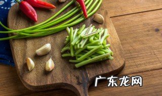 大蒜剥了皮放冰箱能储存多久 大蒜剥皮后能放多久