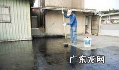 防水涂料粘在手上怎么清洗 防水涂料粘手用什么可以冼