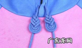 衣服前面有两根带子怎么打结好看图片 衣服前面有两根带子怎么打结好看