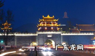 都江堰 晚上 都江堰晚上哪里好玩