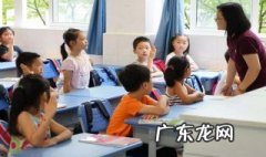 咏柳古诗的意思是什么解释 咏柳古诗的意思是什么
