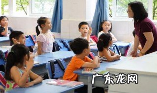 咏柳古诗的意思是什么解释 咏柳古诗的意思是什么