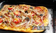 家庭烤箱烤披萨的做法 家庭制作披萨简单方法