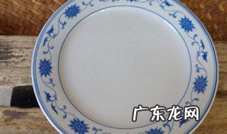 陶瓷盘上的小黑点是什么原因 陶瓷盘上的小黑点是什么