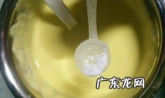 电饭锅做蛋糕中间湿 电饭锅蛋糕中间湿的怎么回事