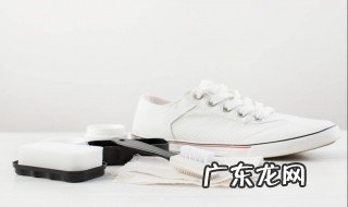 84消毒液怎么漂白鞋子的土渍 84消毒液怎么漂白鞋子