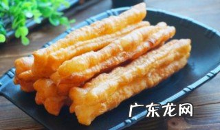 做梦梦见在吃油条是怎么回事啊 做梦梦见在吃油条是怎么回事啊