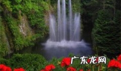 七月的天山写的是什么季节的景物特点 七月的天山写的是什么季节的景物