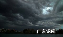 黑云压城城欲摧赏析 黑云压城城欲摧在全诗中的作用