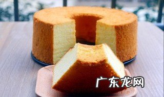 戚风蛋糕中间粘粘的 戚风蛋糕中间发粘怎么回事