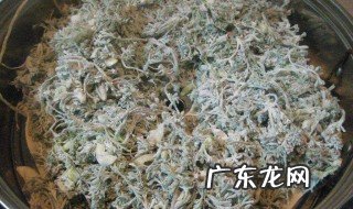 白蒿泡水喝的功效_中草药_知识百科 白蒿泡水喝的功效是什么