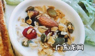 关于午餐的经典句子 关于午餐的经典句子英文