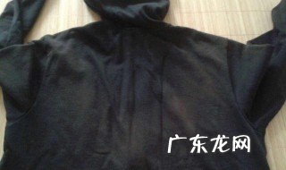 怎么把衣服染成黑色简单方法 怎么把衣服染成黑色啊?