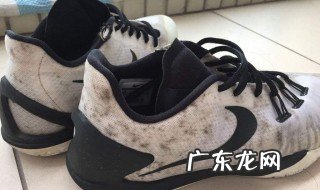 运动鞋上长霉点怎么办 运动鞋上长了霉点点该怎么办