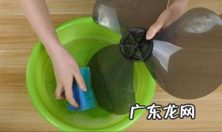 如何清洗电风扇的污垢 如何清洗风扇