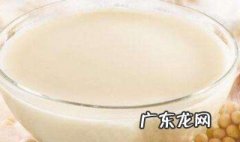 女人喝豆浆的好处 女人喝豆浆的好处和坏处 豆浆有利也有弊