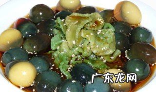 皮蛋和什么不能一起吃 皮蛋和什么不能一起吃吃了就中毒那种
