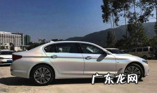 夏天汽车发动机很热正常吗怎么回事 夏天汽车发动机很热正常吗