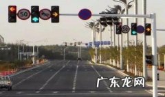 世界上是先有红绿灯还是汽车的 世界上是先有红绿灯还是汽车
