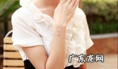 白色衣服发黄怎么洗白 白色衣服发黄怎么洗白小妙招