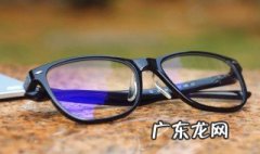 近视眼镜套防蓝光眼镜可以吗
