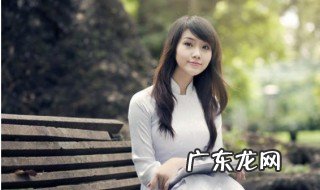 女生怎样穿搭显成熟 女生如何穿搭有气质