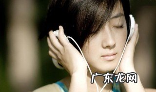 我曾经牵着你的手走进繁华街头什么歌 最美的伤口歌词?