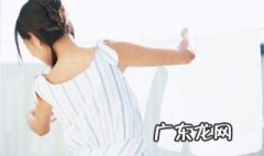 弄到白衣服上的笔墨怎么弄掉 怎样洗白衣服上的笔墨渍