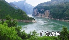 描写长江的诗句 描写泰山的诗句