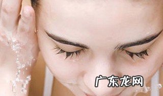 用白醋洗脸有什么好处 用白醋洗脸有什么好处和坏处吗女生