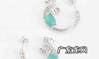 银耳钉发绿 银耳钉变绿怎么办