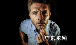 怎么用手吹口哨教程视频 怎么用手吹口哨