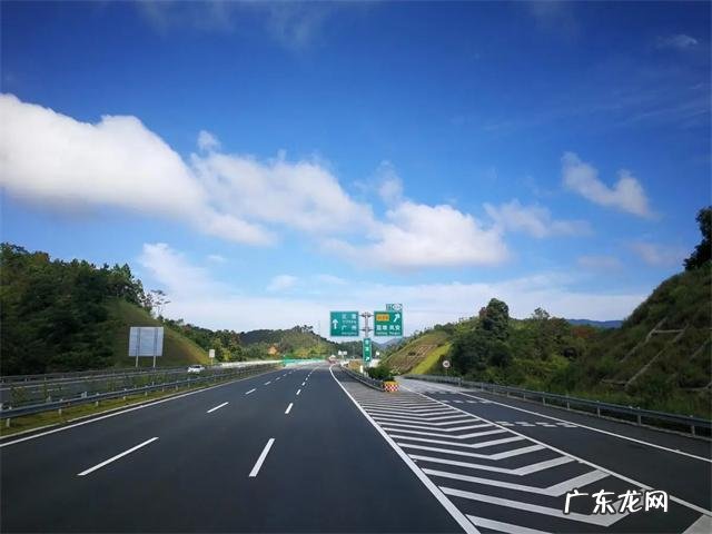 高速怎么开车最安全