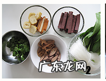 鸭血粉丝汤怎么做