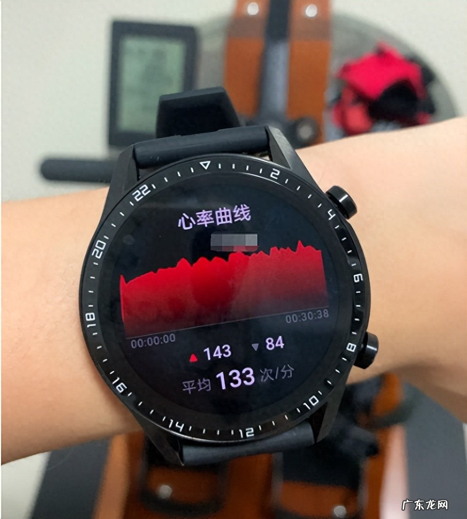 中老年人不想脑梗、心梗,医生:管好“六匹马”,这8项指标别超