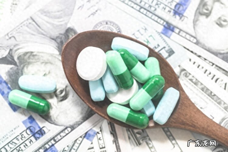 阿莫西林是消炎药?吃错很严重,提醒:真正的消炎药只有这两种