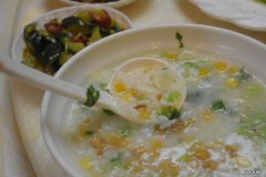 多喝水毁了肾，粗茶淡饭伤透肝？4个坑人的养生建议，越养病越多