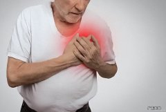 胆固醇“大户”被揪出，提醒：不想得脑梗，这4种食物尽量少吃
