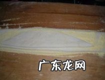 豌豆炸酱面家常做法