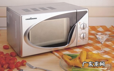 微波炉上面可以放东西,微波炉旁边不能放三种东西