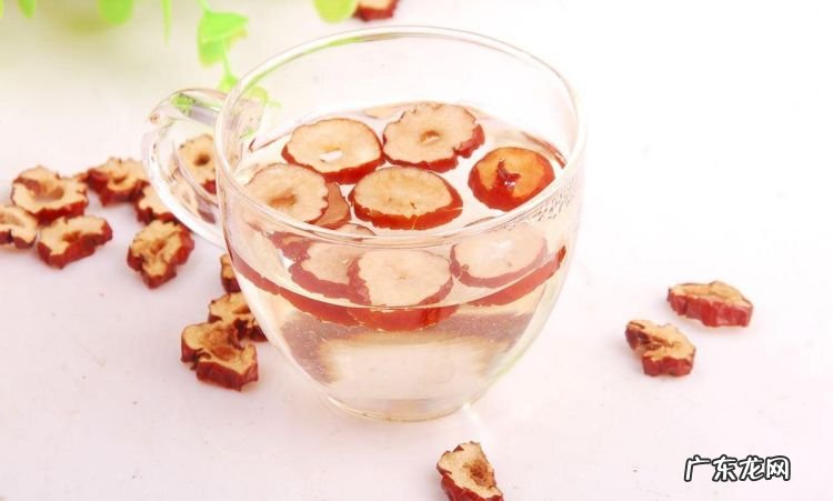 山楂干泡水的功效减肥,山楂干泡水能减肥瘦肚子