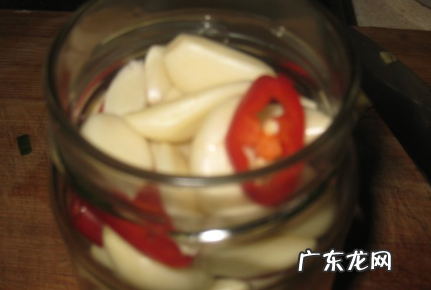 咸蒜怎么腌制好吃用酱油腌,如何腌制咸蒜瓣