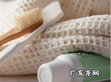 怎么把衣服上的柴油洗掉,衣服上的柴油怎么洗掉