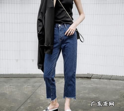宽松直筒牛仔裤怎么挽裤脚,直筒牛仔裤怎么卷裤脚男