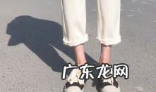 宽松直筒牛仔裤怎么挽裤脚,直筒牛仔裤怎么卷裤脚男
