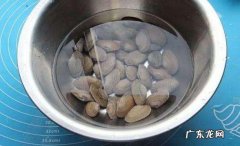 炒花蛤要先煮一下,炒花甲需要先焯水