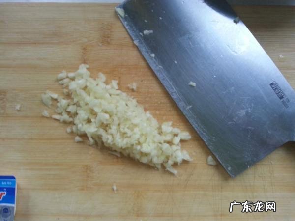 蒜蓉扇贝怎么做,蒜蓉粉丝蒸虾怎么做好吃又简单