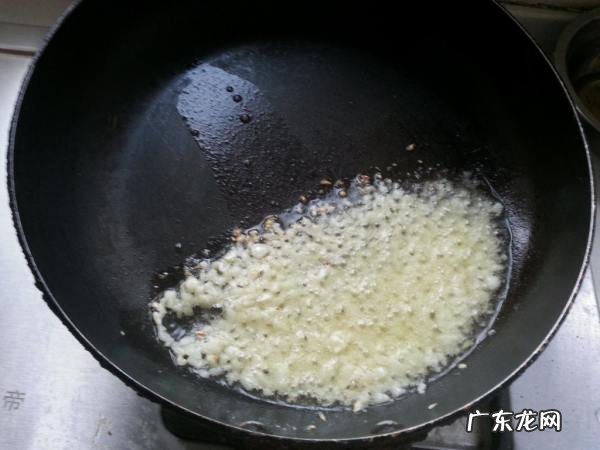 蒜蓉扇贝怎么做,蒜蓉粉丝蒸虾怎么做好吃又简单